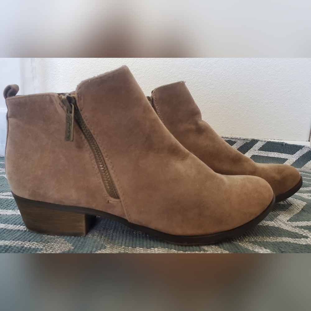 Backelle's Brown Faux Suede Bootie Size 10